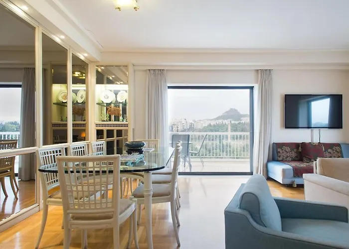 Alexander\'S Penthouse