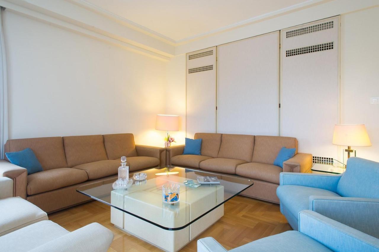 Alexander's Penthouse Apartment *